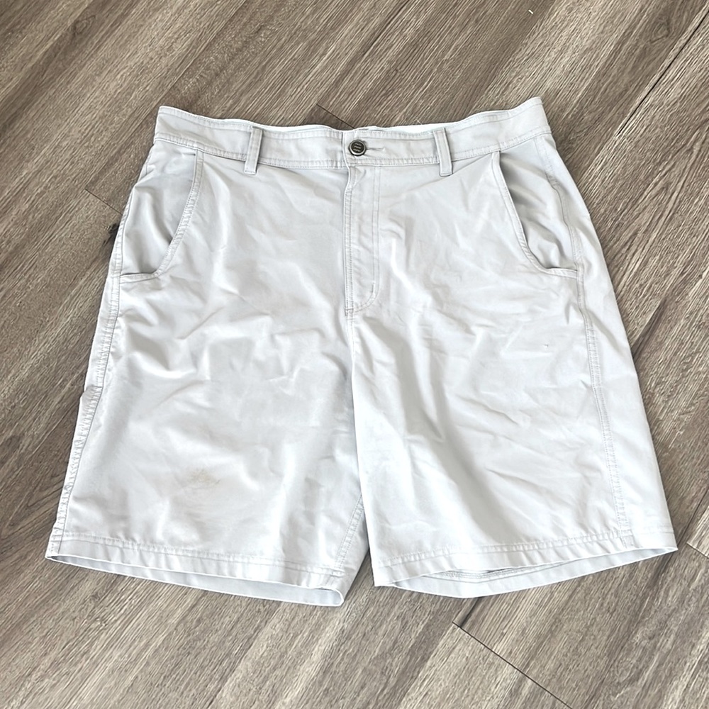 Free Fly size 32 shorts